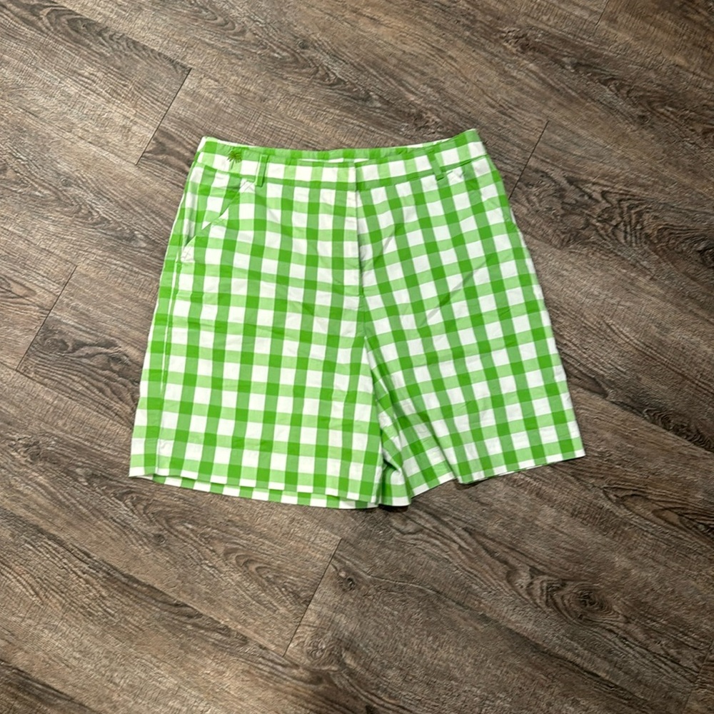 Lilly Pulitzer green and white check short size 8